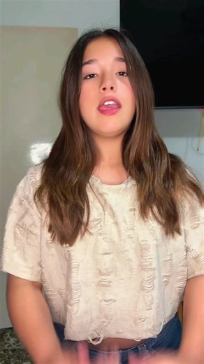 Mia Romero on Instagram: "Volviendo a los bailes #fyp #videoviral"