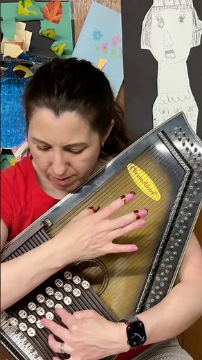 Learning to Play an Autoharp | Midlife Music Teacher