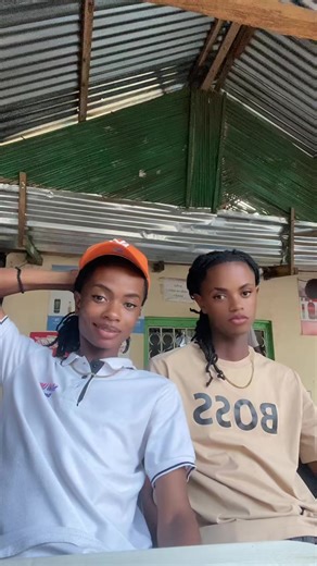 Rema Lady (@rema.lady7)’s videos with som original - JADE🤎