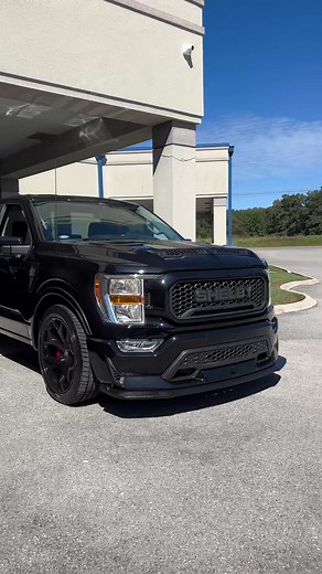 Super Snake Sport loading up! 🐍🫡 #shelby #shelbysupersnakesport #shelbysupersnake #shelbyf150 #ford #f150 #whipplesupercharger