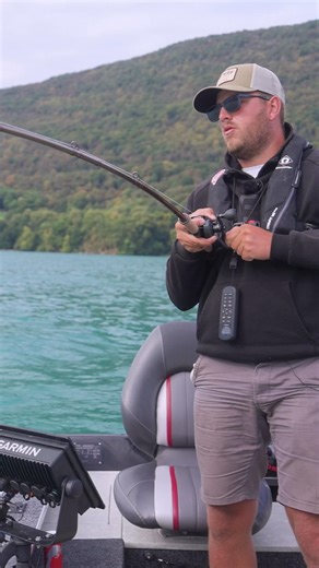 🌊 This one’s making a splash... 🌊 Introducing the NEW PowerBait AT Minnow – built for BIG pike and endless versatility. At 25cm, it’s loaded with features that set it apart: 🔥 Infused with PowerBait scent & taste – fish hold on 18x longer 🔥 Internal rigging channels = endless rigging options 🔥 V-shaped body delivers unmatched stability 🔥 Large 3D lifelike eyes trigger aggressive strikes 🔥 Extra-wide paddle tail creates irresistible action 🔥 Available in stunning, fish-catching colors Whe