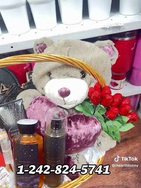 Cute Keychain Designs for Hello Kitty Lovers