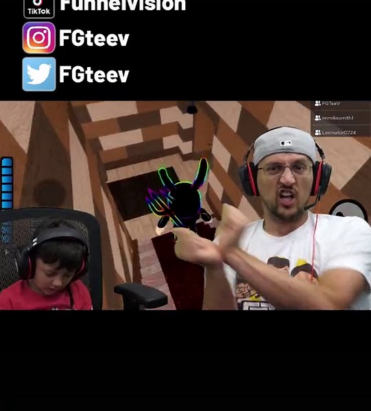 Shoryukens and Hadoukens #streetfighter #roblox #piggy | fgteev