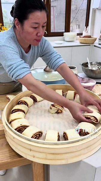 វីដេអូ​របស់ KimHeng (@kimheng06285) អំពី chinese kitchen design