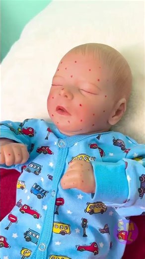 Bye Bye Bugs! The Must-Have Tool for Baby's Outdoor Fun! 🦟👶✨