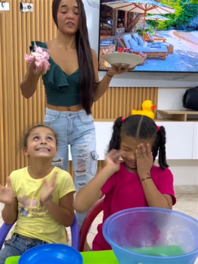 Todos los dulces para Ana Lucía#funnyvideo #mexico🇲🇽 #tiktokviral #viralvideo #meme