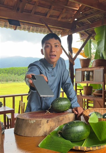 Học Điêu Khắc Dưa Hấu Với Google Gemini