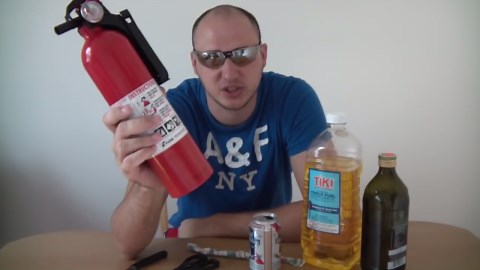 How to create an oil lamp using kitchen supplies