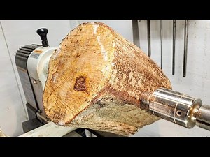 Woodturning · Oak bowl!! 【職人技】木工旋盤で丸太から器を作る