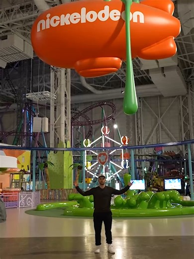 I Stayed Overnight In One Of The World’s Largest Malls | mall video