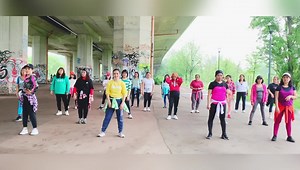 #SaturdaySessions #SaturdayMotivation #healthylifestyle #healthandwellness #zumba #retro #fitnessmotivation #funday Saturday First Group Performance ❤️ | Just Move Zumba Dance Fitness Milan Italy