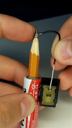 how to melt iron using a pencil.