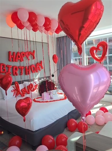 This and your favourite person♥️ Tag someone who would love this! #romanticroomdecor #birthdaydecor #birthdayparty #birthdaysurprise #birthdaydecor