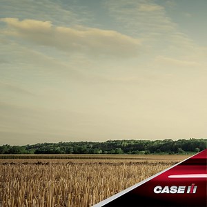 The Case IH Puma is a mid-sized tractor with the flexibility to handle a variety of tasks, from row crop work and livestock to spraying and hay production. The tractor is equipped with features such as Power Boost, Power Growth and continuously variable transmission (CVT) for easy operation and fuel efficiency. #CaseIH #Puma #tractor | CASE IH