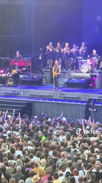 Badlands: Bruce Springsteen Live in Frankfurt