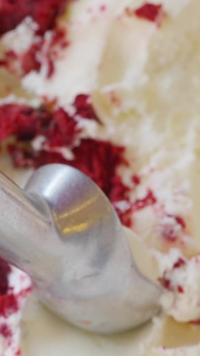 15K views · 59 reactions | O melhor self-service de açaí e sorvetes tá pertinho de você! São 12 sabores de açaí, 24 de sorvetes e mais de 40 acompanhamentos incríveis pra montar como quiser:  Muuuuito açaí e sorvete  Frutas fresquinhas  Caldas e coberturas irresistíveis  Estrada Itaquera-Guaianases, 2290 (ao lado da Perfumaria Goya) Vem conhecer a The Best Açaí e montar a sobremesa perfeita! | The Best Açaí | Facebook