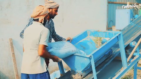 How superlight concrete blocks are mass produced