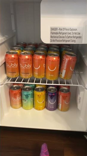 Review of Galanz 2.7 cu. ft. Compact Dorm Refrigerator #collegeessentials #beverages