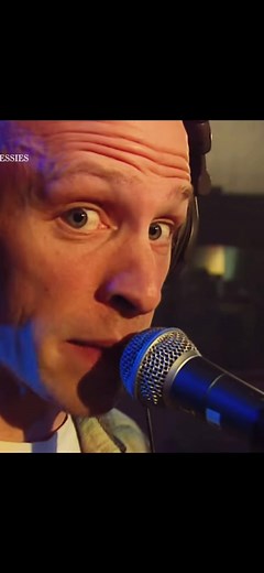 The Presidents of the United States of America performing ‘Lump’ live in studio (1996). #altrock #poppunk #grunge #90s #90smusic #livemusic #liveperformance #lumpsong #fyp [y/t 2metersessions]