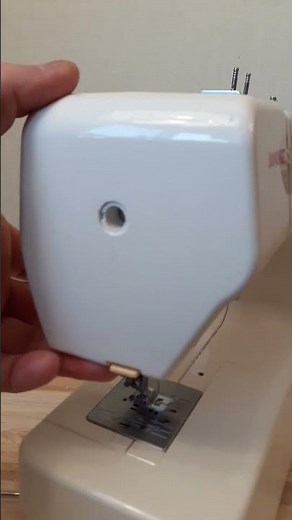 Lifehack: How to Oil Your Sewing Machine (Oiler - Medical Syringe)