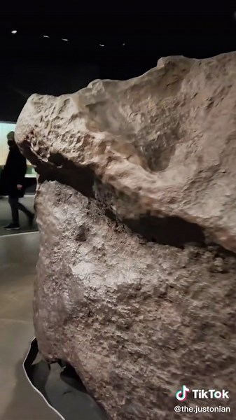 Exploring the Largest Meteorite on Display