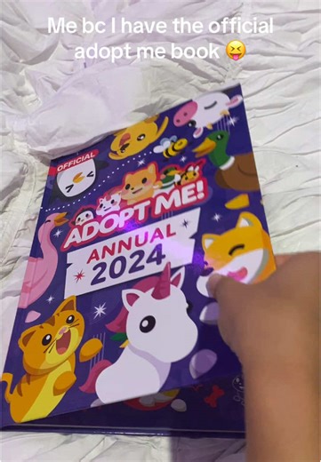 it didn’t give me a free bat dragon 😔 #adoptme #book #fyp #pets #viral #foryoupage #unicorn #roblox