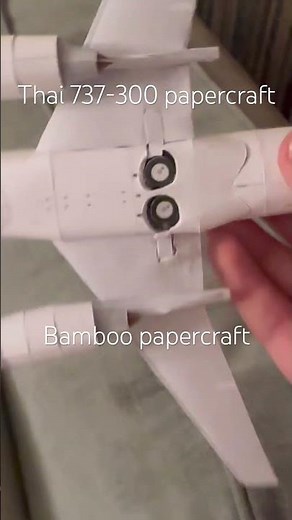 Papercraft: Thai 737-300 with moving landing gear. #airplane #aviation #papercraft #fypシ゚viral