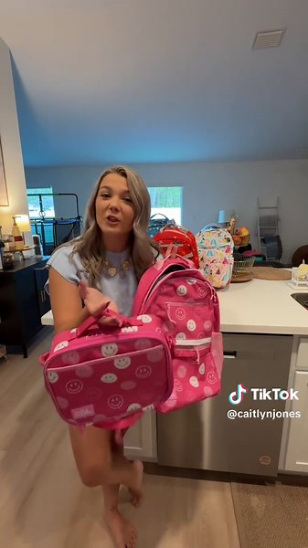 Choosing the Right Backpack Size for Kids