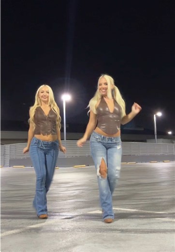 Early in the morninggg @Rocky dc: @Jalengoham | early in the morning line dance tutorial