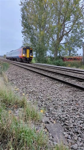 EMR Class 158 (158788) at Speed