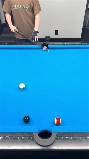 How To Double Bank😁🎱#hanoi #pinoysports #bida #billiards #vietnam #billiardsindonasia #8ball | CalBilliards
