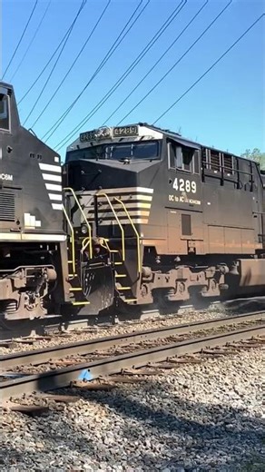 Locomotives Working Hard Sanding The Rails! Norfolk Southern Train On The Hill, JawTooth shorts