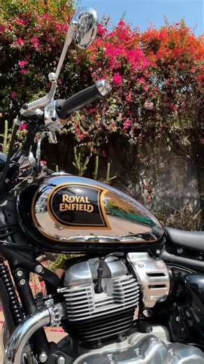 Royal Enfield Ciudad de México GLG on Instagram: "Aparta ahora tu Classic 650 ⚜️ 📍Polanco Blvd. Miguel de Cervantes Saavedra 161 📱 55 3110 7592 📍Reforma Av. Paseo de la Reforma 27 📱 55 7912 4613 📍Santa Fe Prolongación Vista Hermosa 5342 📲 55 4175 2377 #classic650 #royalenfieldcdmxglg"