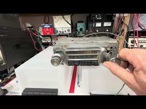 '66 GTO AM Radio connected to outside antenna, receiving! (Video #3).