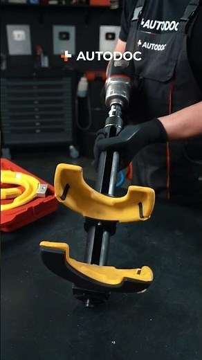 🗜️ How a spring compressor works | AUTODOC #shorts