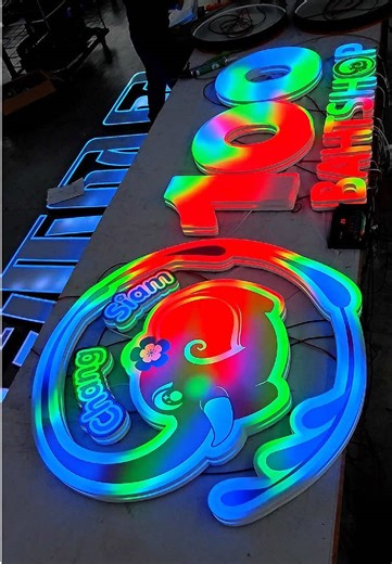 Custom LED Signs for Small Businesses