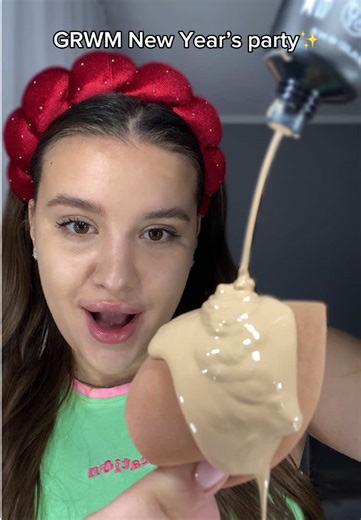 clean or glam for New Year’s?🎄✨follow me for daily grwm❣️🫰 #fyp #grwm #newyear #foryour #grwmmakeup