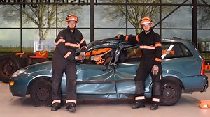 Looking for a different type of scenario for your vehicle extrication training? Watch our latest Holmatro Rescue Hacks video below! | Holmatro Rescue World