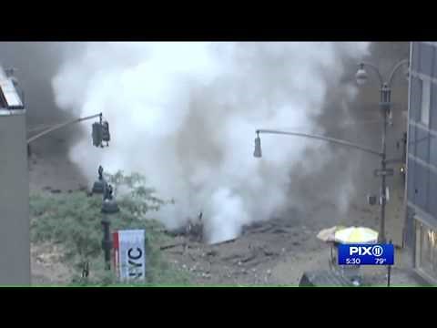 Watch what happened when a steam pipe exploded in 2007