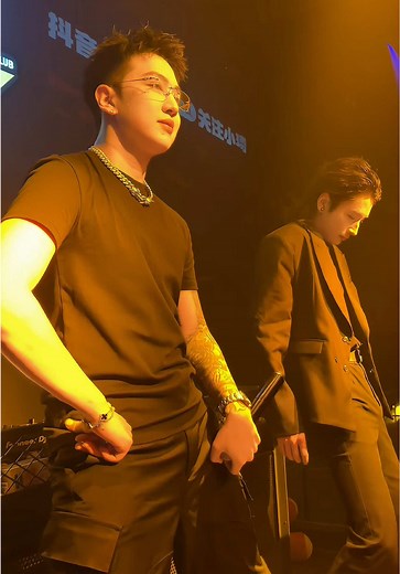 DJ Snake与MC琦百万的热力合作🔥