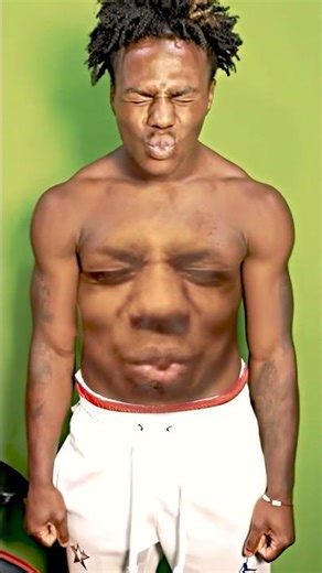 IShowSpeed Reacts to His Stomach Looking Like “My Mom’s Kinda Homeless” Meme 😂