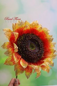 French beaded apple blossoms free beginner pattern/tutorial | Bead Flora Studio - Learn French beaded flowers