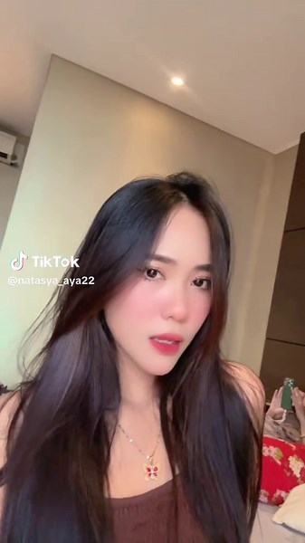 Max Drama: Aprialia and Natasya's Engaging Moments