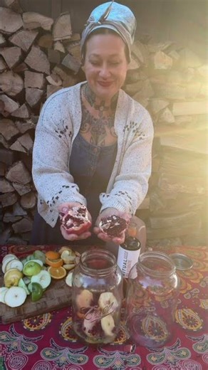 An Alcohol-free Spiced Rum Punch for the Holidays