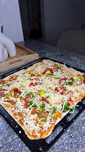 44K views · 12K reactions | Pizza Night  Cozy Night Routine 六‍六‍戮 Lemme hear someone say I don’t smile in my videos one more time 亮壘 #akokoval #asmr #nightroutine #eveningroutine #pizzarecipe #pizza #pizzanight | Akoko Valery Oyugi | Facebook