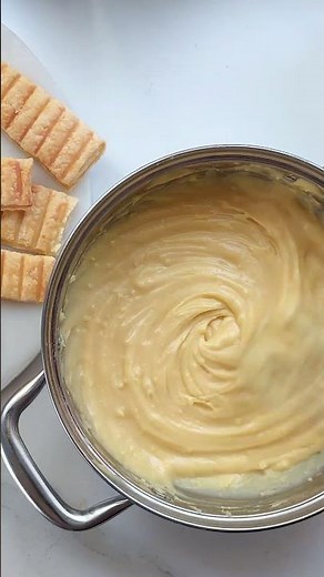 Easy Vanilla Custard Slice - Without Eggs