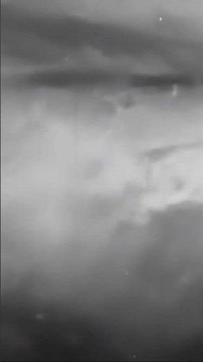 Moses Parting the Sea Scene - Old Cinema magic! #bible #biblemovies #oldmovies #classics