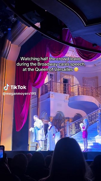 Half the Crowd Leaves During Broadway Cares Speech