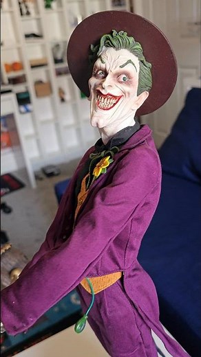 Joker Premium Format Statue by Sideshow | DC Comics 1:4 Scale Exclusive with Custom Mallet