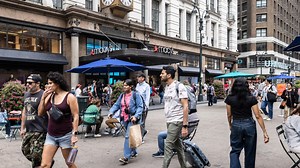 These retailers are closing stores in 2025